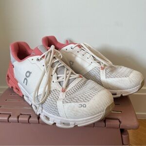 Women’s On Cloud Cloudflyers